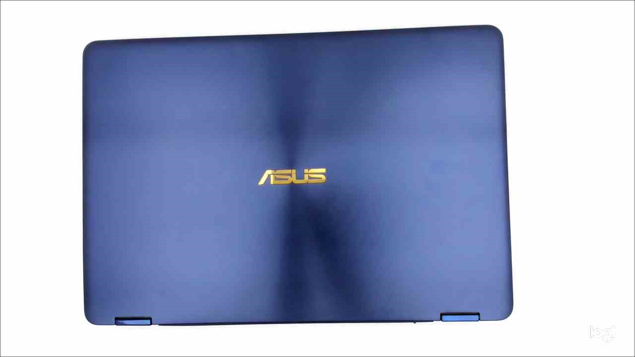 Экран в сборе для ноутбука ASUS UX370UAR-1A  вмятинка на крышке